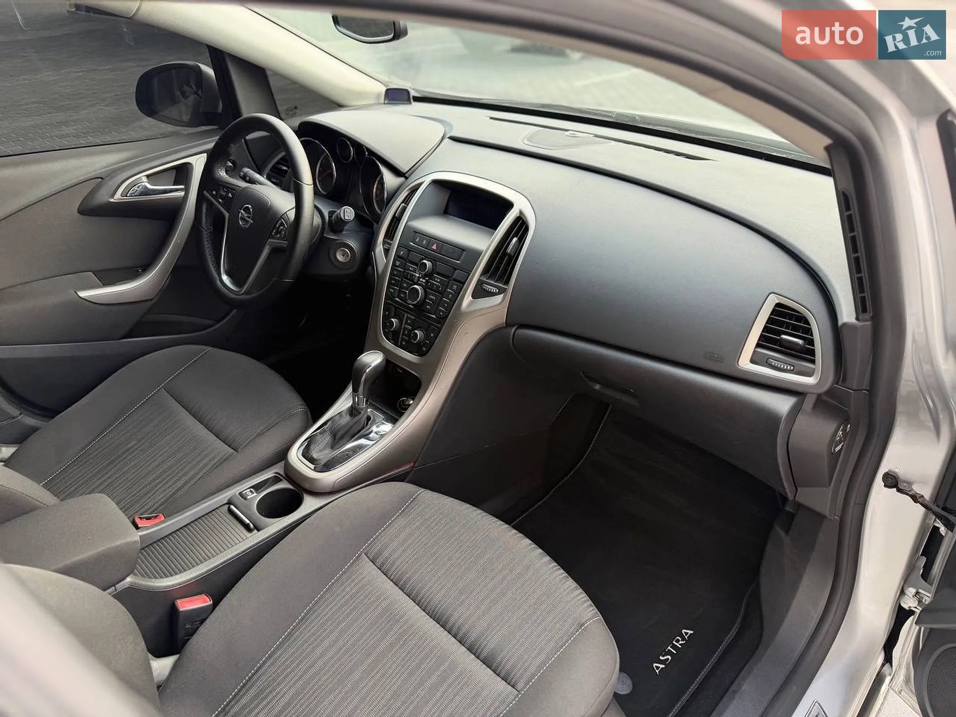 2011 Opel Astra - мініатюра 18