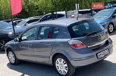Хетчбек Opel Astra 2006 в Бердичеві