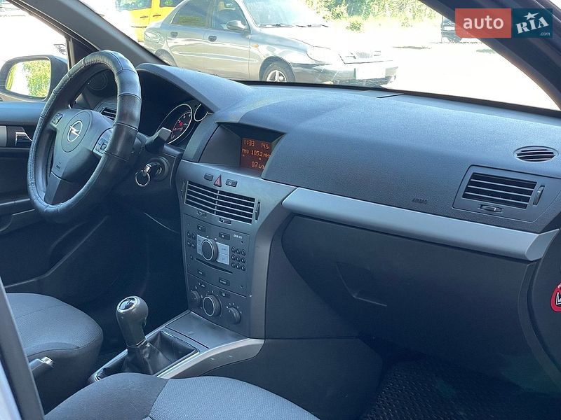 Хетчбек Opel Astra 2006 в Бердичеві