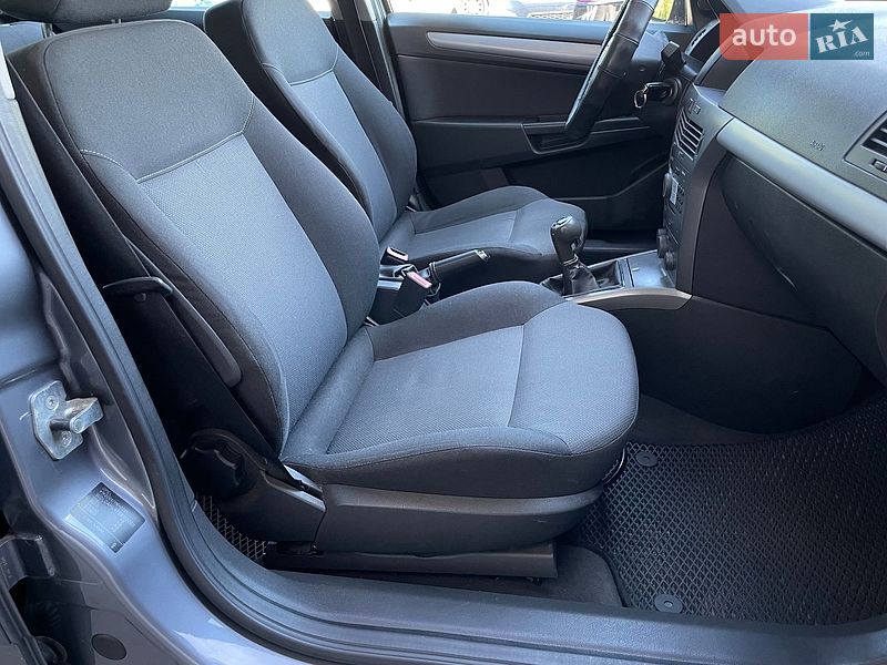 Хетчбек Opel Astra 2006 в Бердичеві