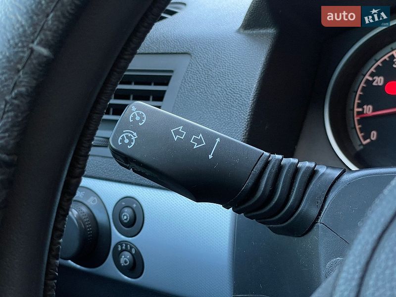Хетчбек Opel Astra 2006 в Бердичеві