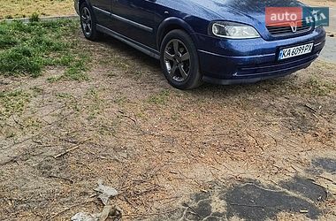 Универсал Opel Astra 2004 в Коростене