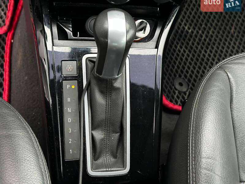 Универсал Opel Astra 2010 в Львове