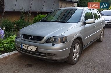 Хэтчбек Opel Astra 2004 в Мукачево