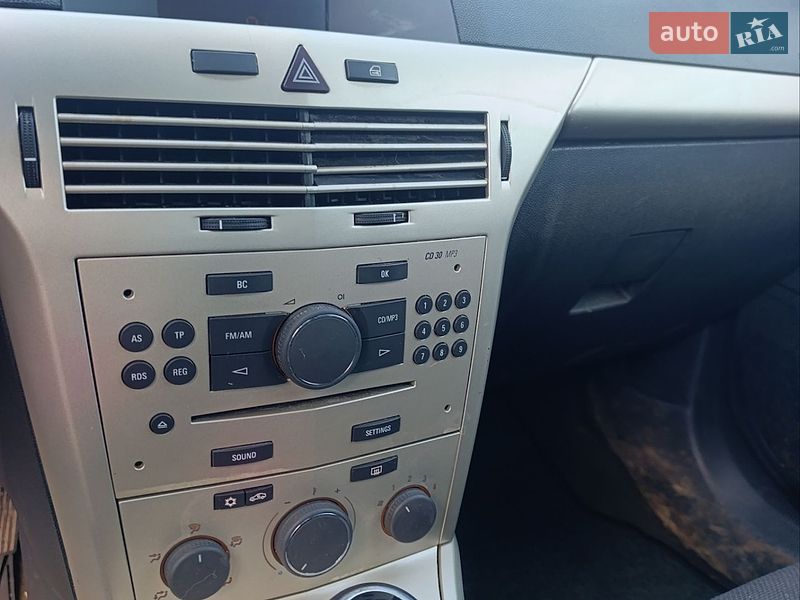 Универсал Opel Astra 2007 в Луцке
