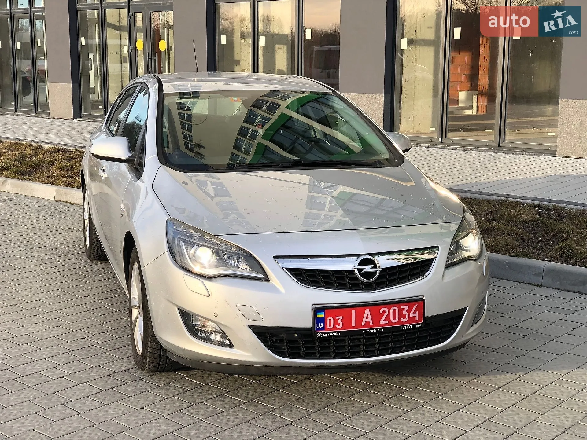 2012 Opel Astra - мініатюра 4