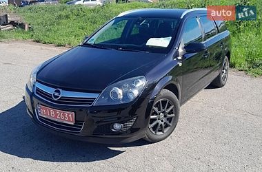 Универсал Opel Astra 2009 в Полтаве