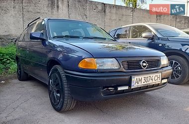 Універсал Opel Astra 1992 в Житомирі