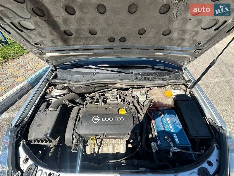Універсал Opel Astra 2012 в Южному