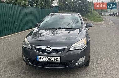 Универсал Opel Astra 2012 в Киеве