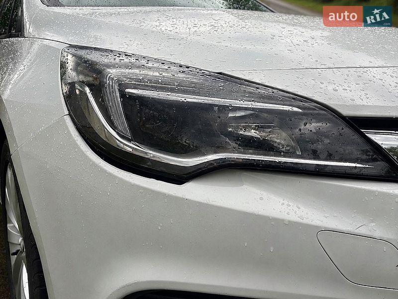 Opel Astra 2016