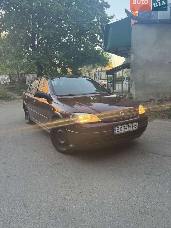 Седан Opel Astra 2008 в Тернополі