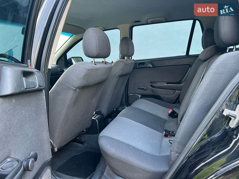 Универсал Opel Astra 2005 в Вапнярке