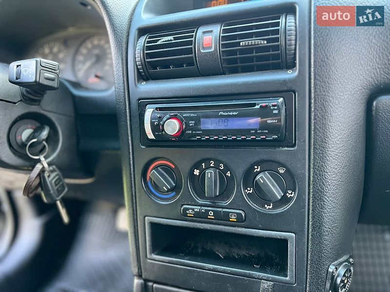 Универсал Opel Astra 2005 в Вапнярке