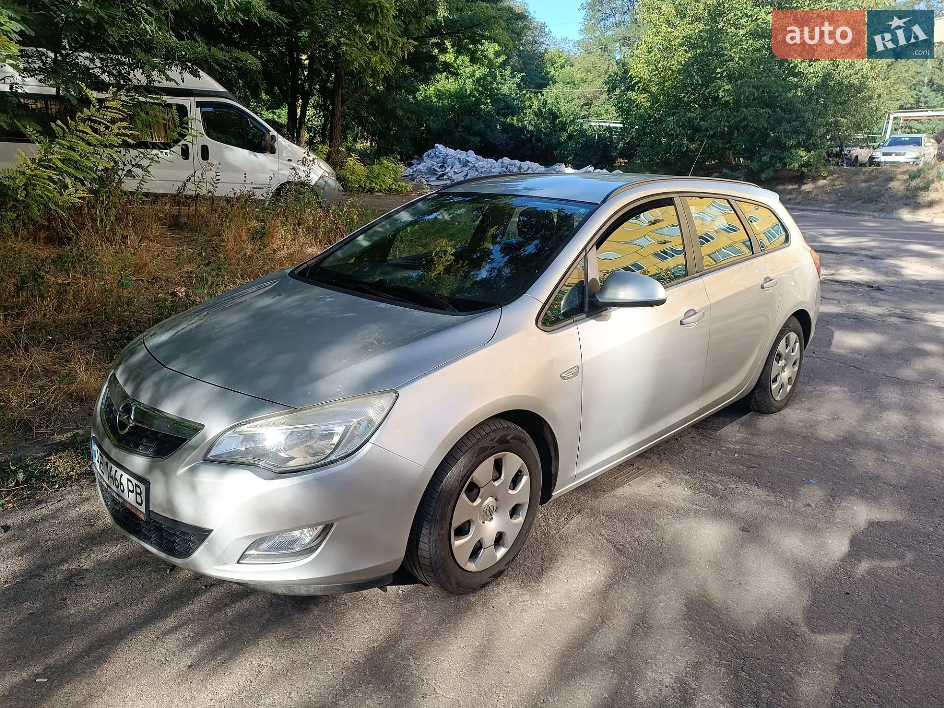 2011 Opel Astra - фото 1