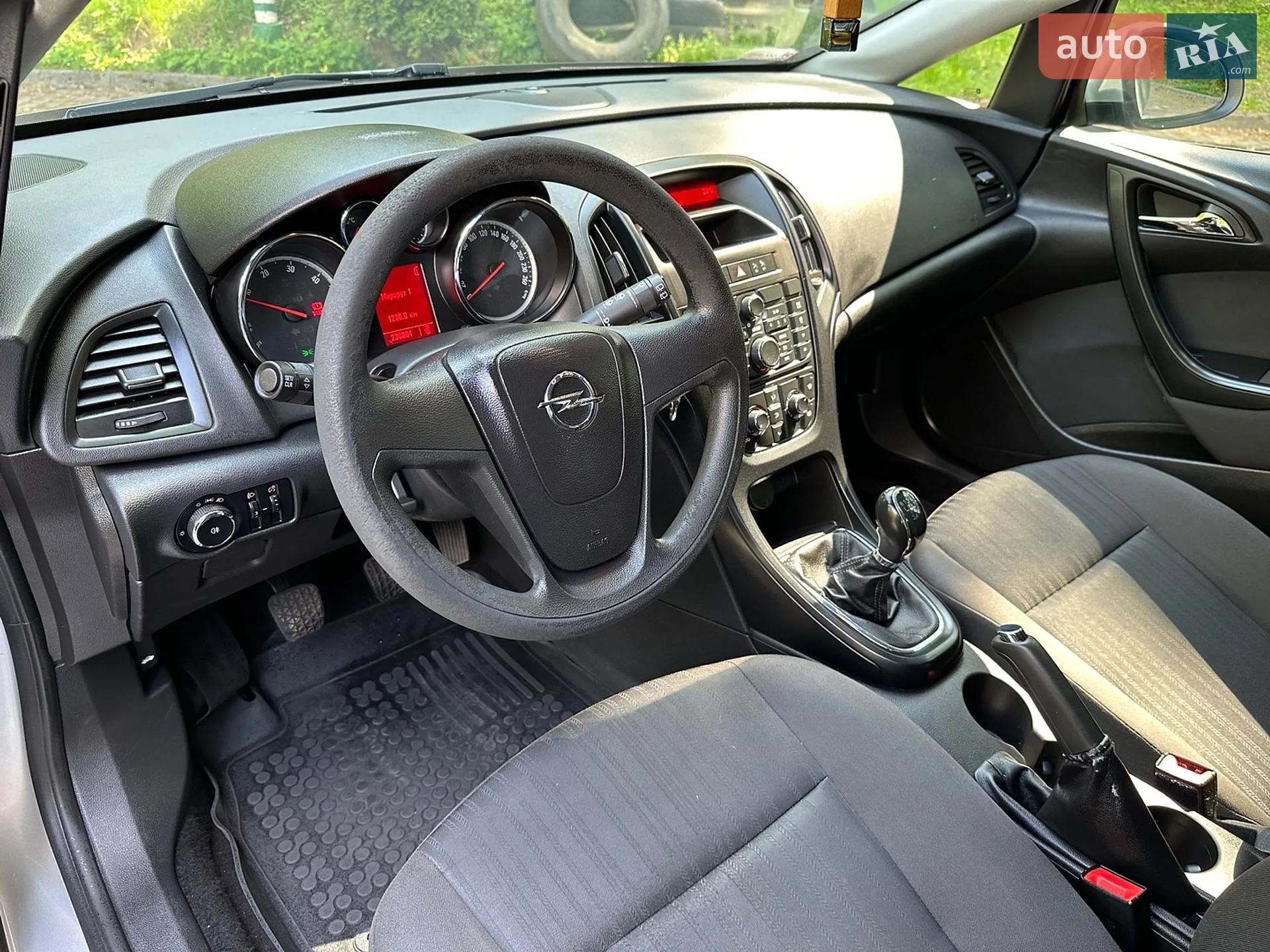 2011 Opel Astra - мініатюра 15