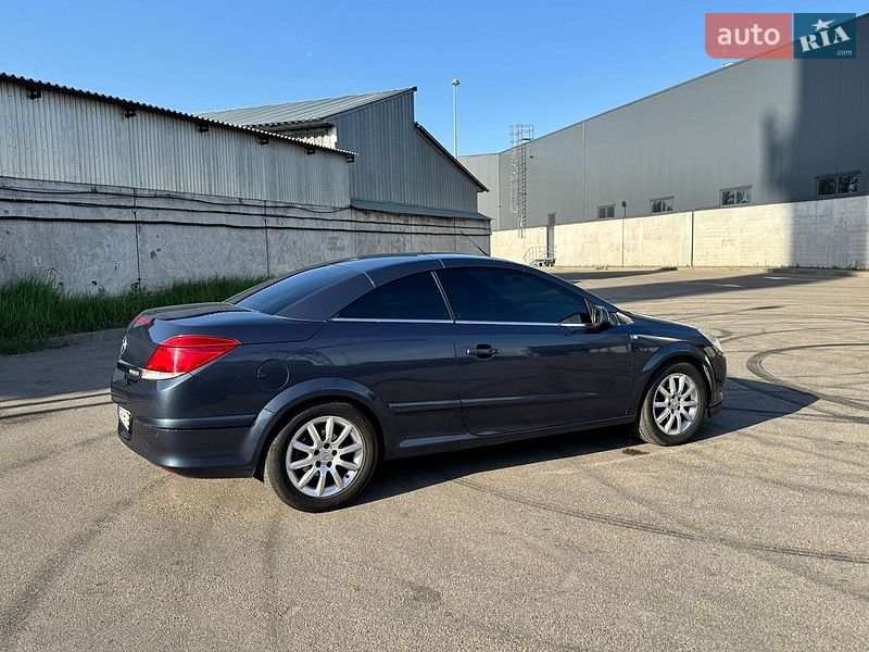 Кабріолет Opel Astra 2008 в Києві фото 8 Кабріолет Opel Astra 2008 в Києві