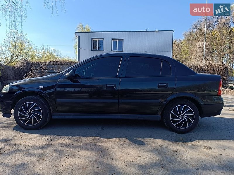 Седан Opel Astra 2007 в Сумах