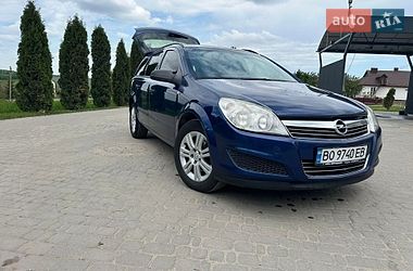 Универсал Opel Astra 2009 в Бучаче