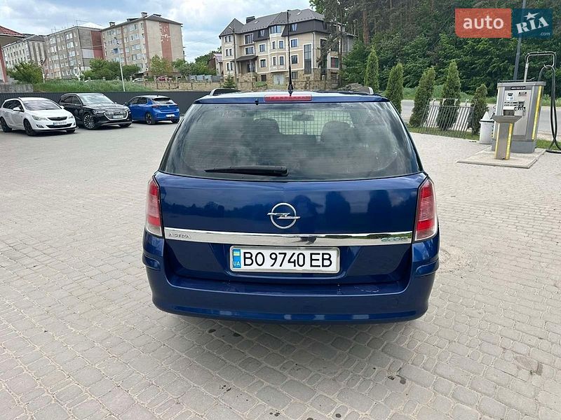 Универсал Opel Astra 2009 в Бучаче