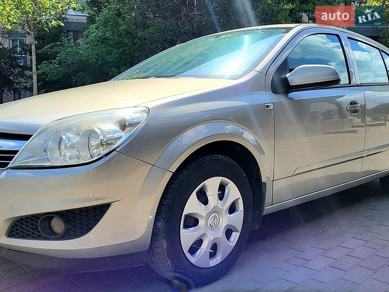 Седан Opel Astra 2008 в Кривом Роге фото 6 Седан Opel Astra 2008 в Кривом Роге