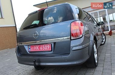 Универсал Opel Astra 2006 в Трускавце