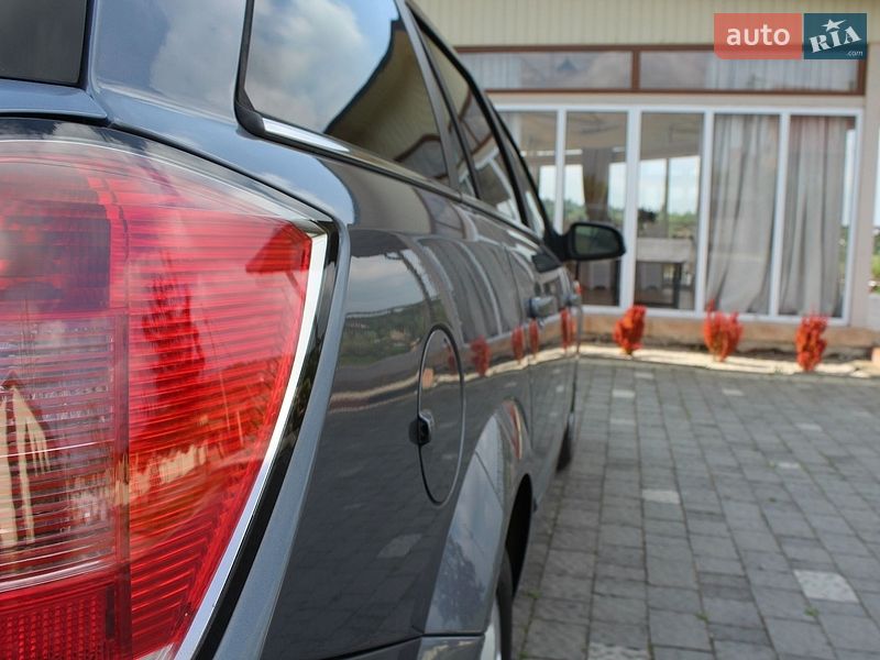 Универсал Opel Astra 2006 в Трускавце