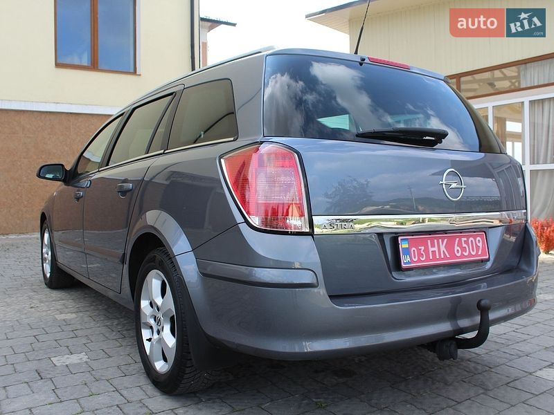 Универсал Opel Astra 2006 в Трускавце
