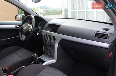 Универсал Opel Astra 2006 в Трускавце