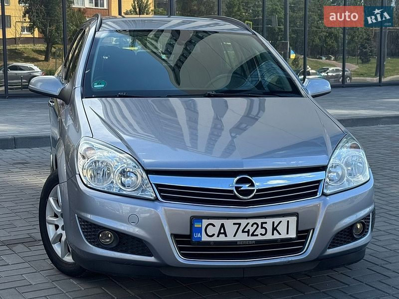 Универсал Opel Astra 2008 в Днепре