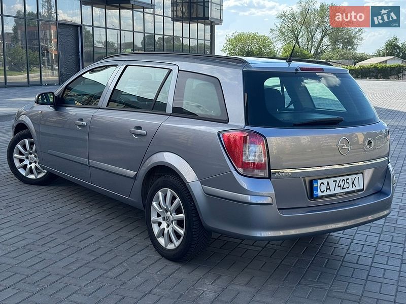 Универсал Opel Astra 2008 в Днепре