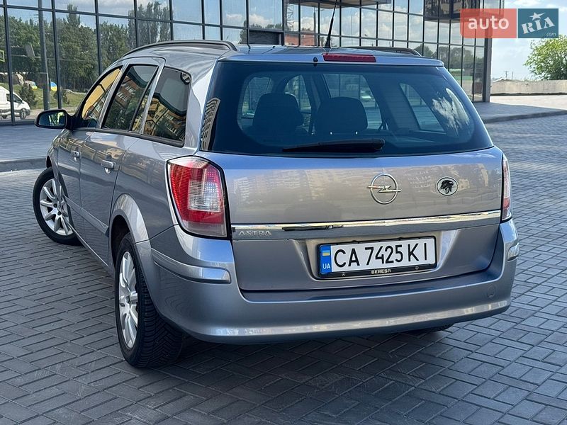 Универсал Opel Astra 2008 в Днепре