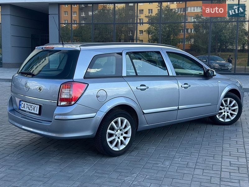 Универсал Opel Astra 2008 в Днепре