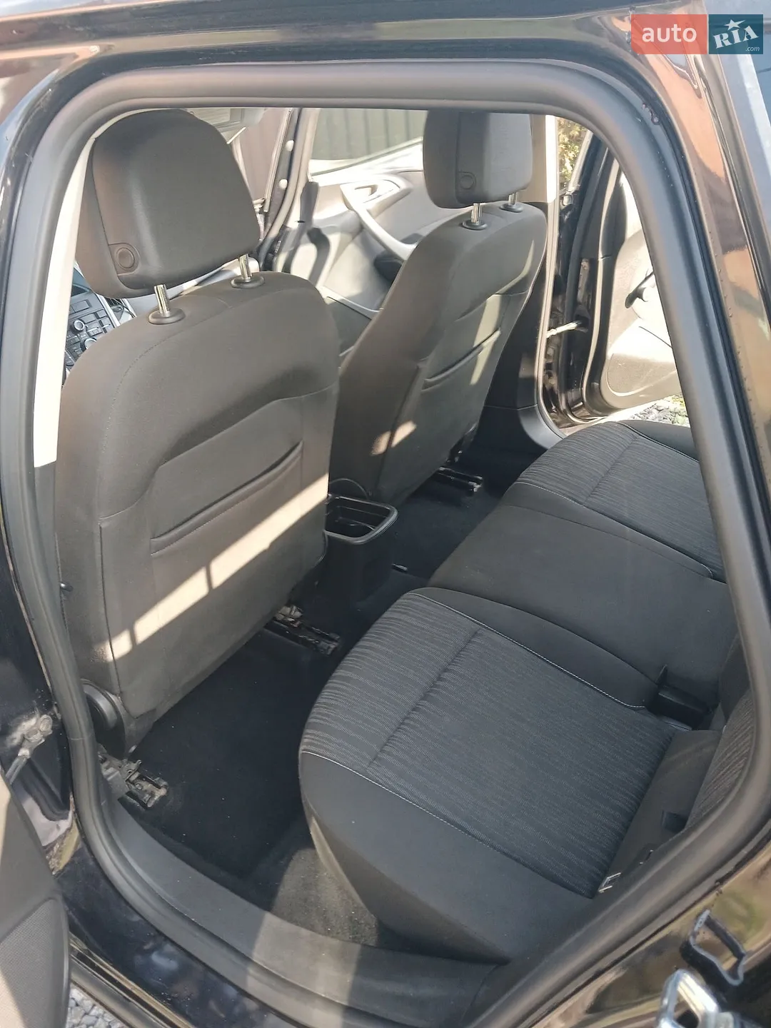 2010 Opel Astra - мініатюра 12