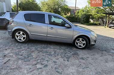 Хэтчбек Opel Astra 2007 в Киеве