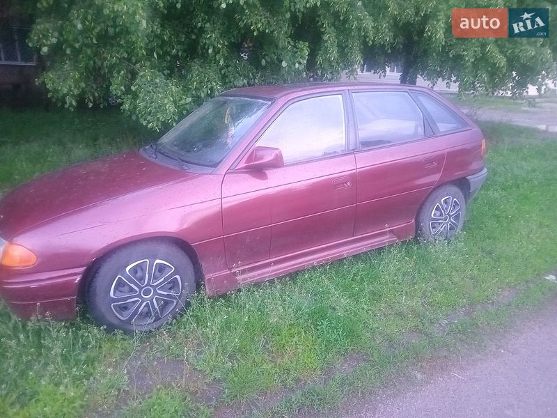 Хэтчбек Opel Astra 1993 в Бердичеве