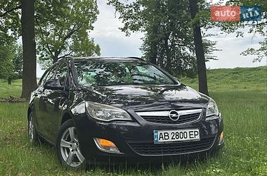 Универсал Opel Astra 2011 в Виннице