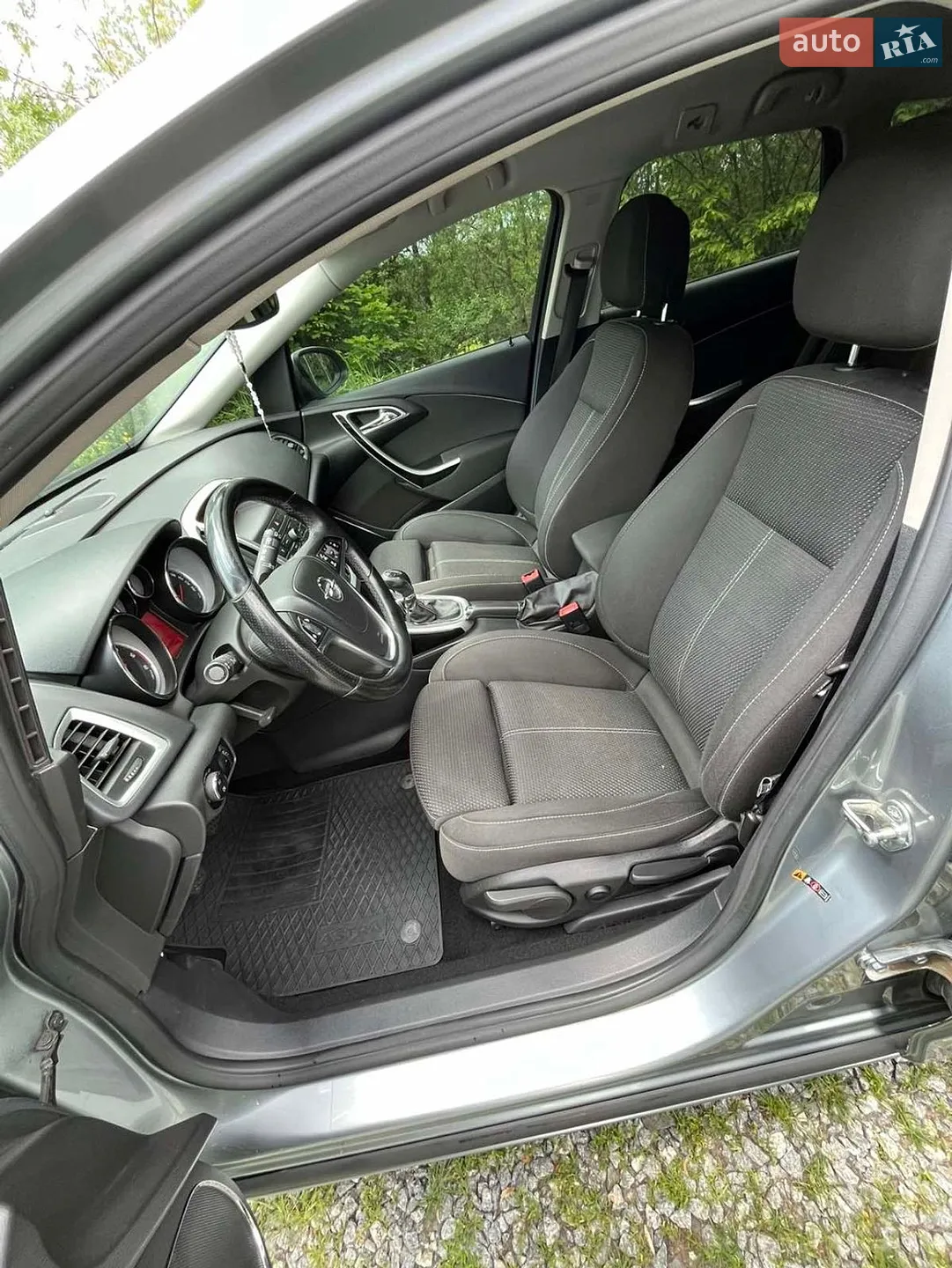 2012 Opel Astra - фото 1