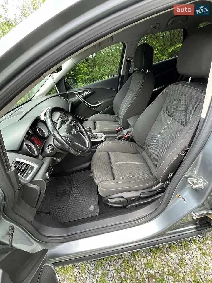 2012 Opel Astra - мініатюра 10