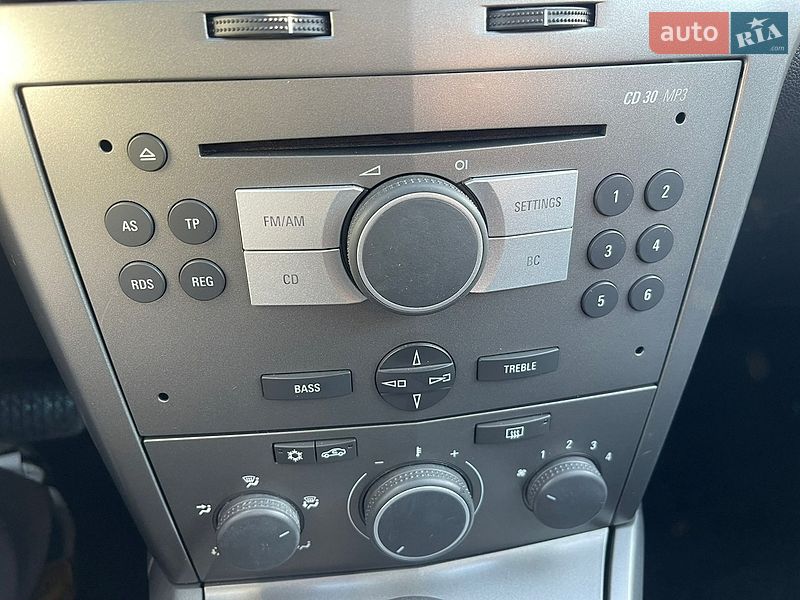 Хэтчбек Opel Astra 2005 в Киеве