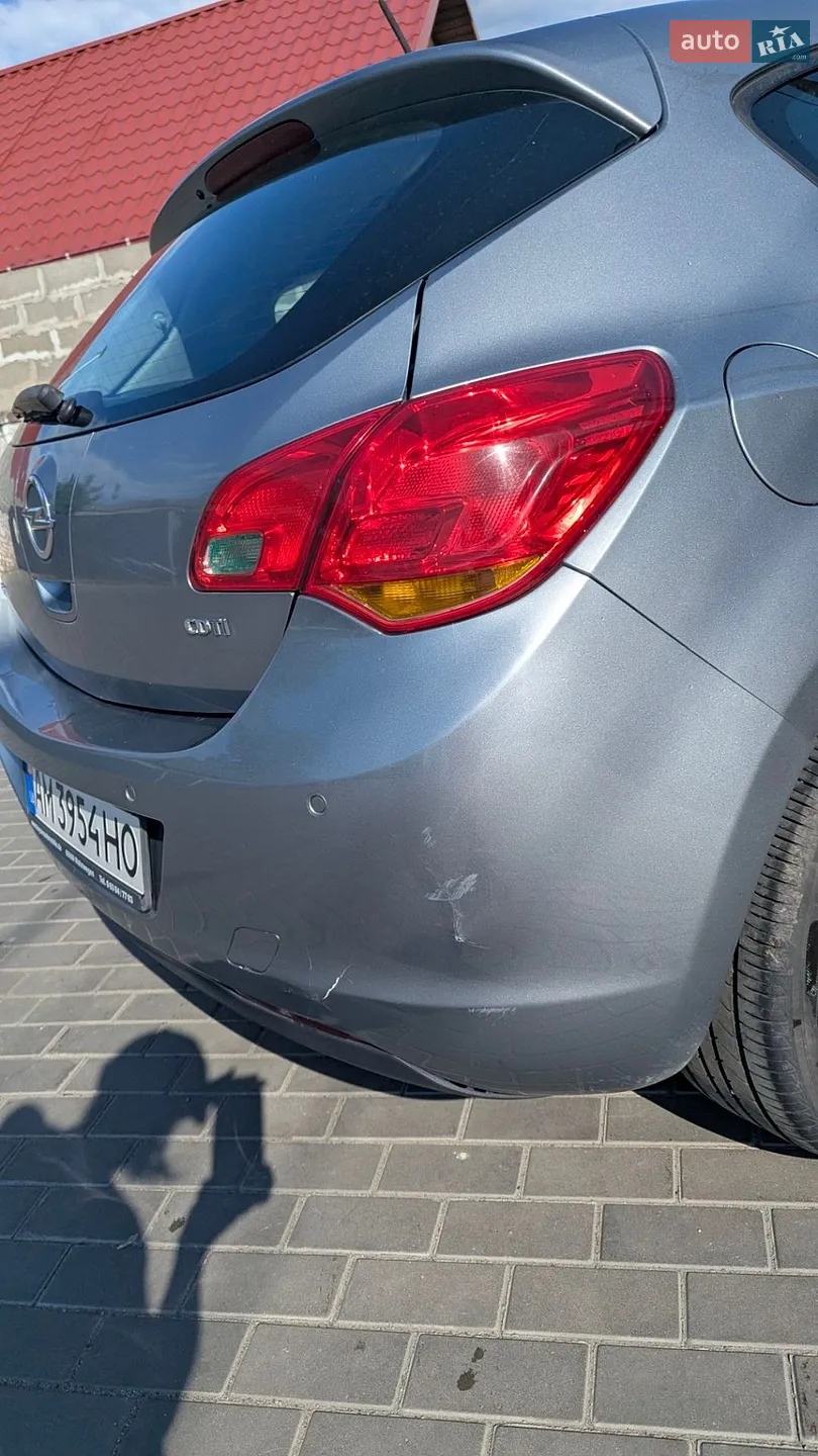 2010 Opel Astra - мініатюра 7