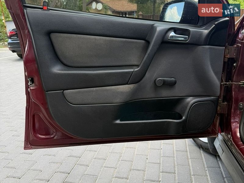 Седан Opel Astra 2006 в Полтаве