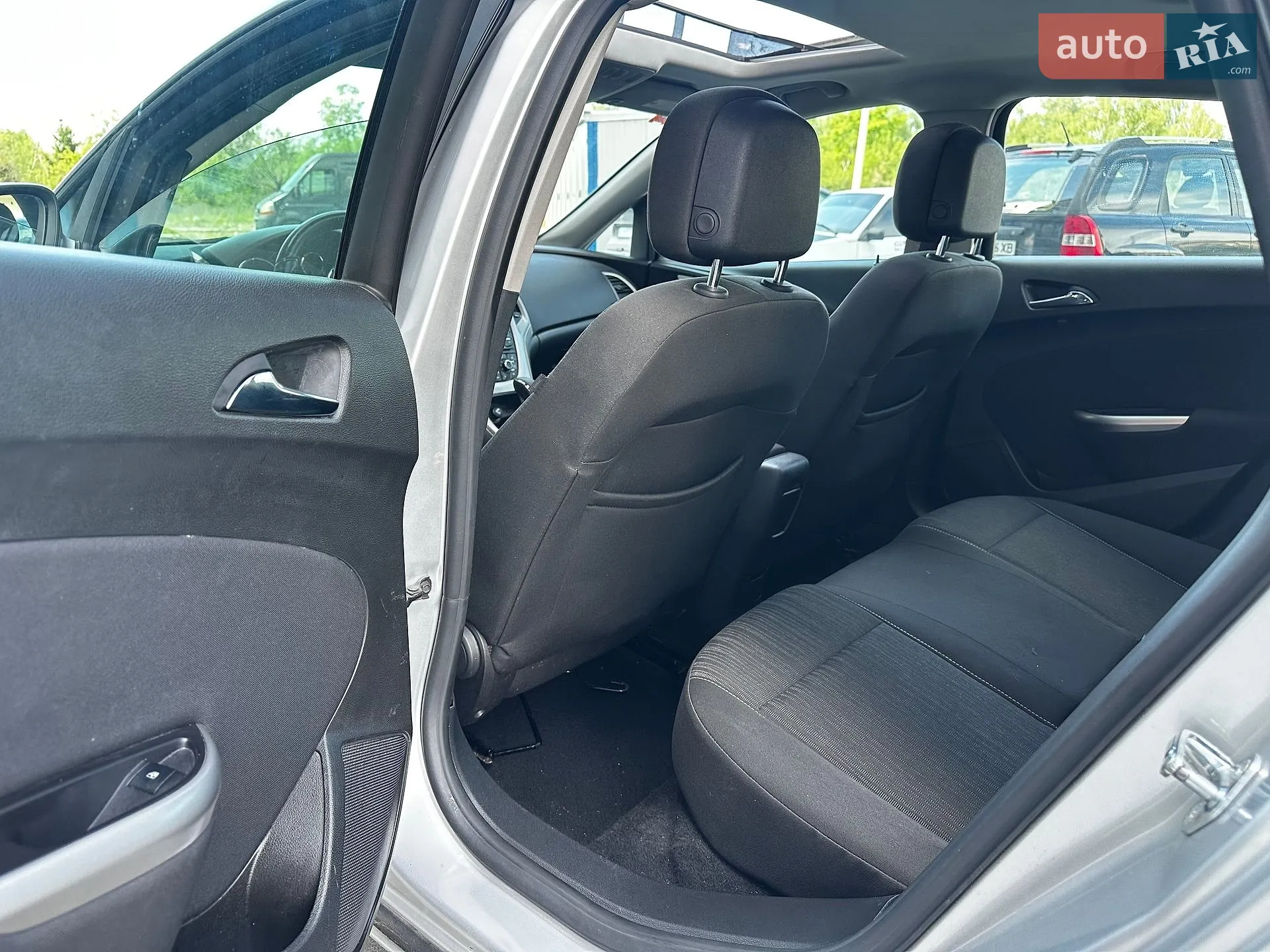 2012 Opel Astra - мініатюра 27