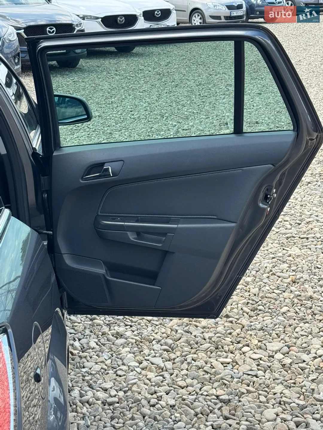 2010 Opel Astra - мініатюра 27