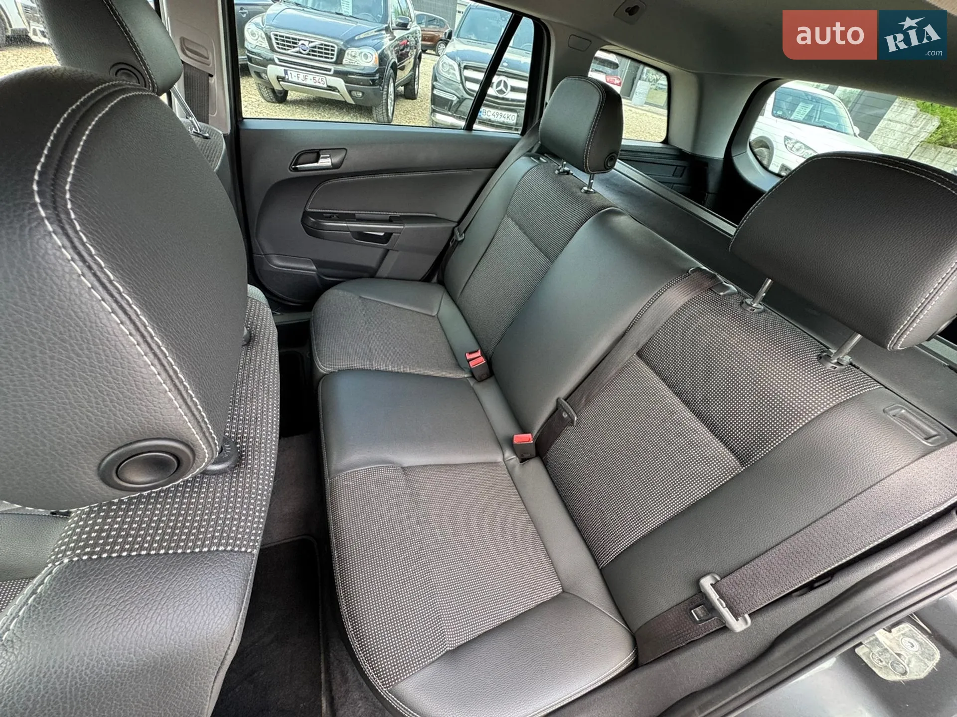 2010 Opel Astra - мініатюра 45