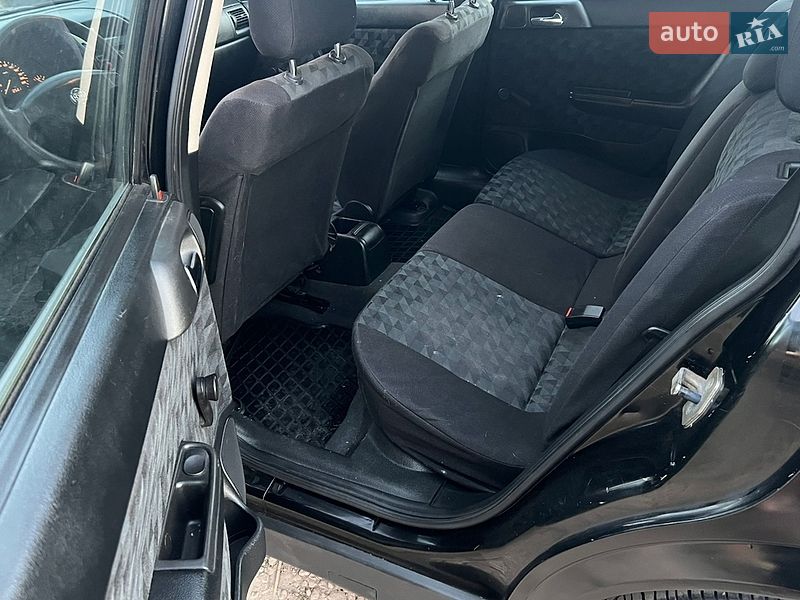Универсал Opel Astra 2000 в Виннице