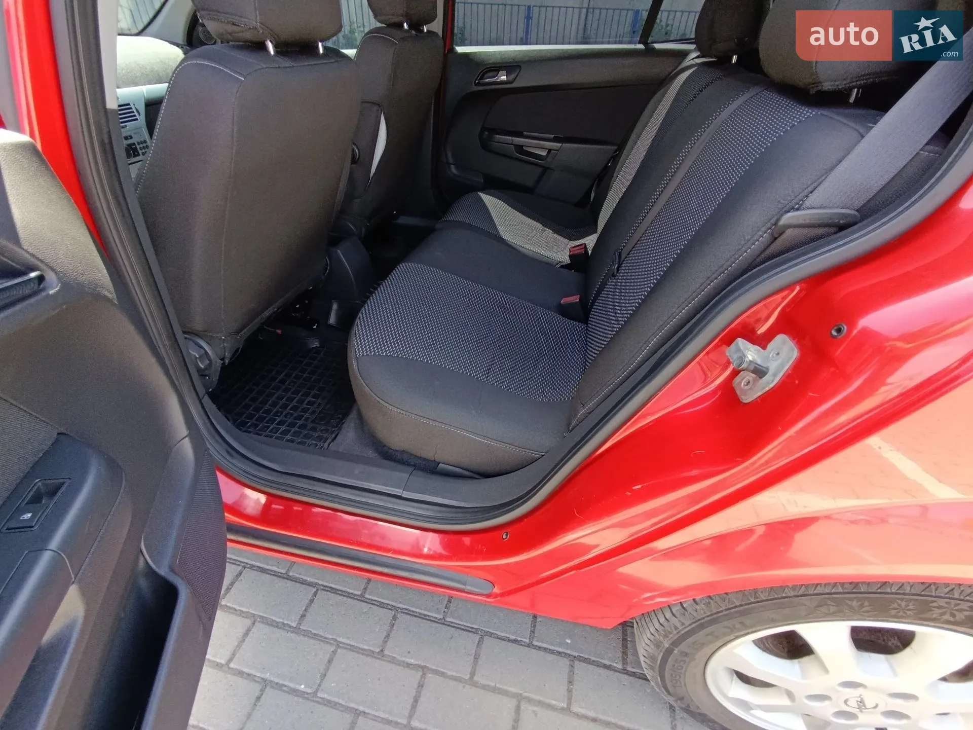 2010 Opel Astra - мініатюра 21
