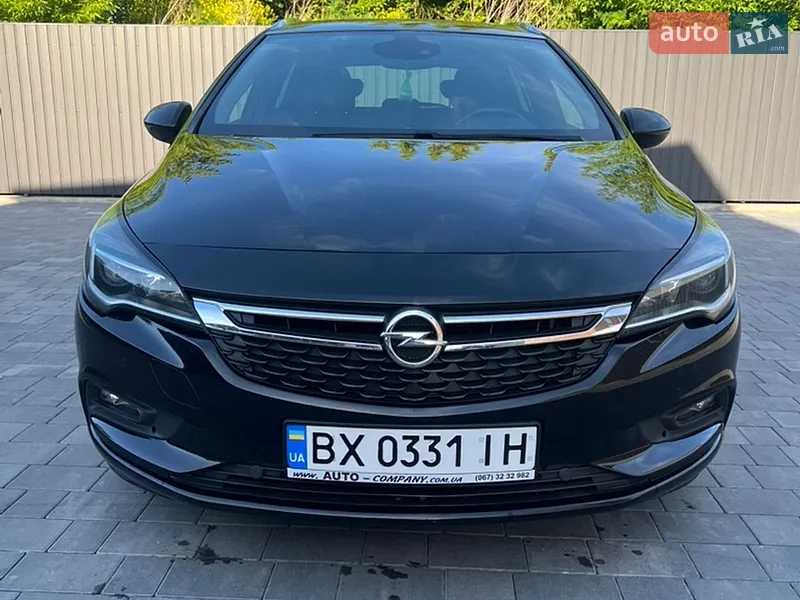 Opel Astra 2018 VIN W0VBE8EF4K8019201 фото оголошення 3 з 50