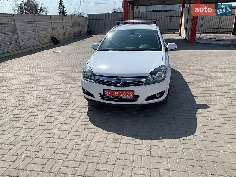 Opel Astra 2010