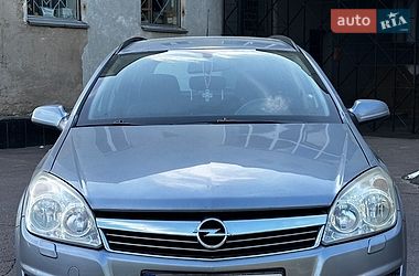 Універсал Opel Astra 2007 в Рівному
